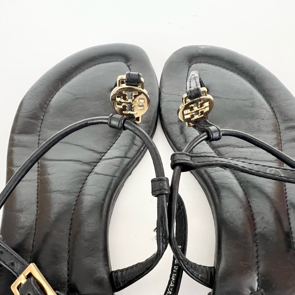 Tory Burch Emmy T-Strap Leather Sandals in Black with Gold Logo, size 6M - Picture 3 of 9